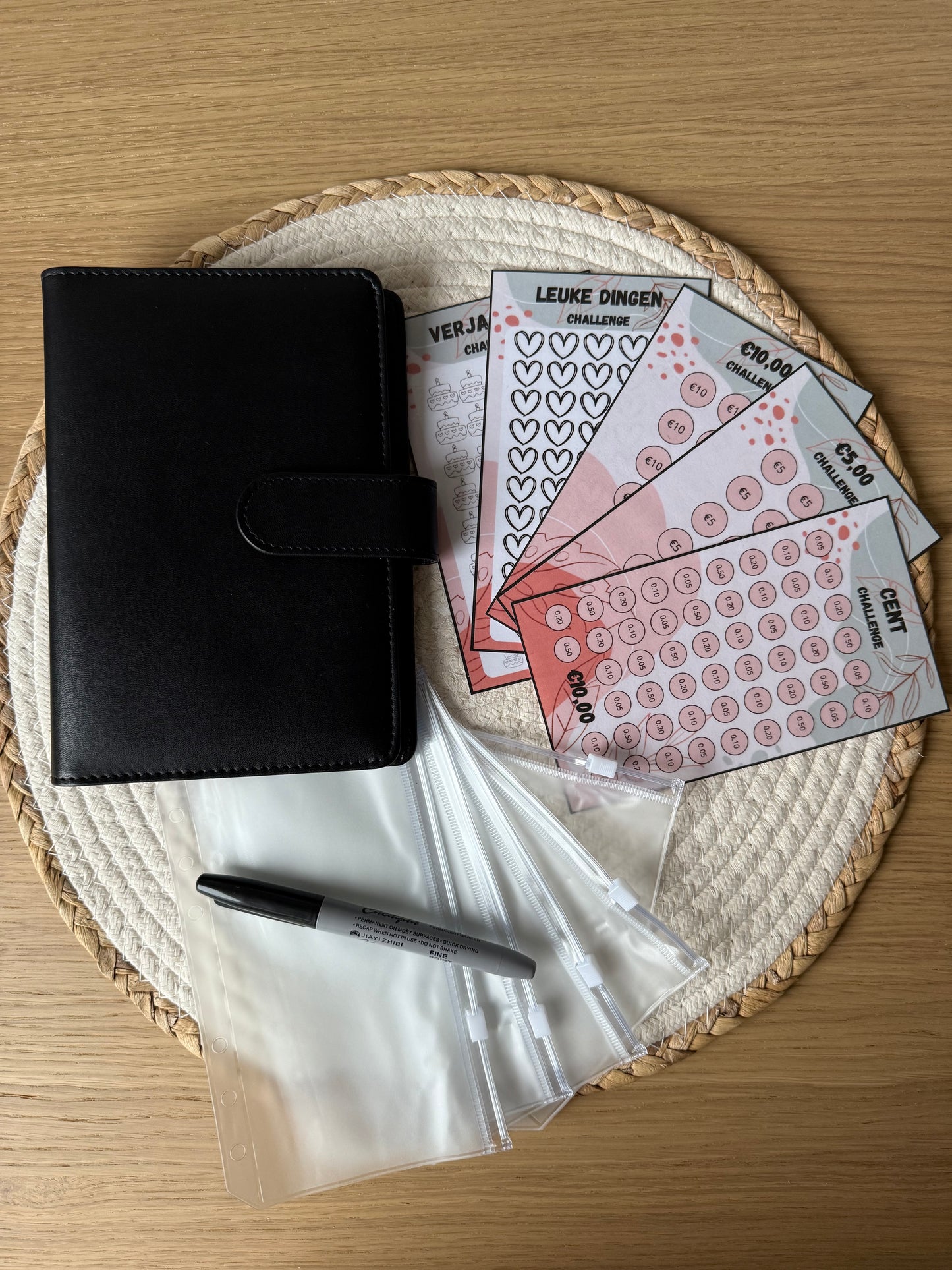 STARTER SET ZWART. Alles wat je nodig hebt om te beginnen met cashstuffing