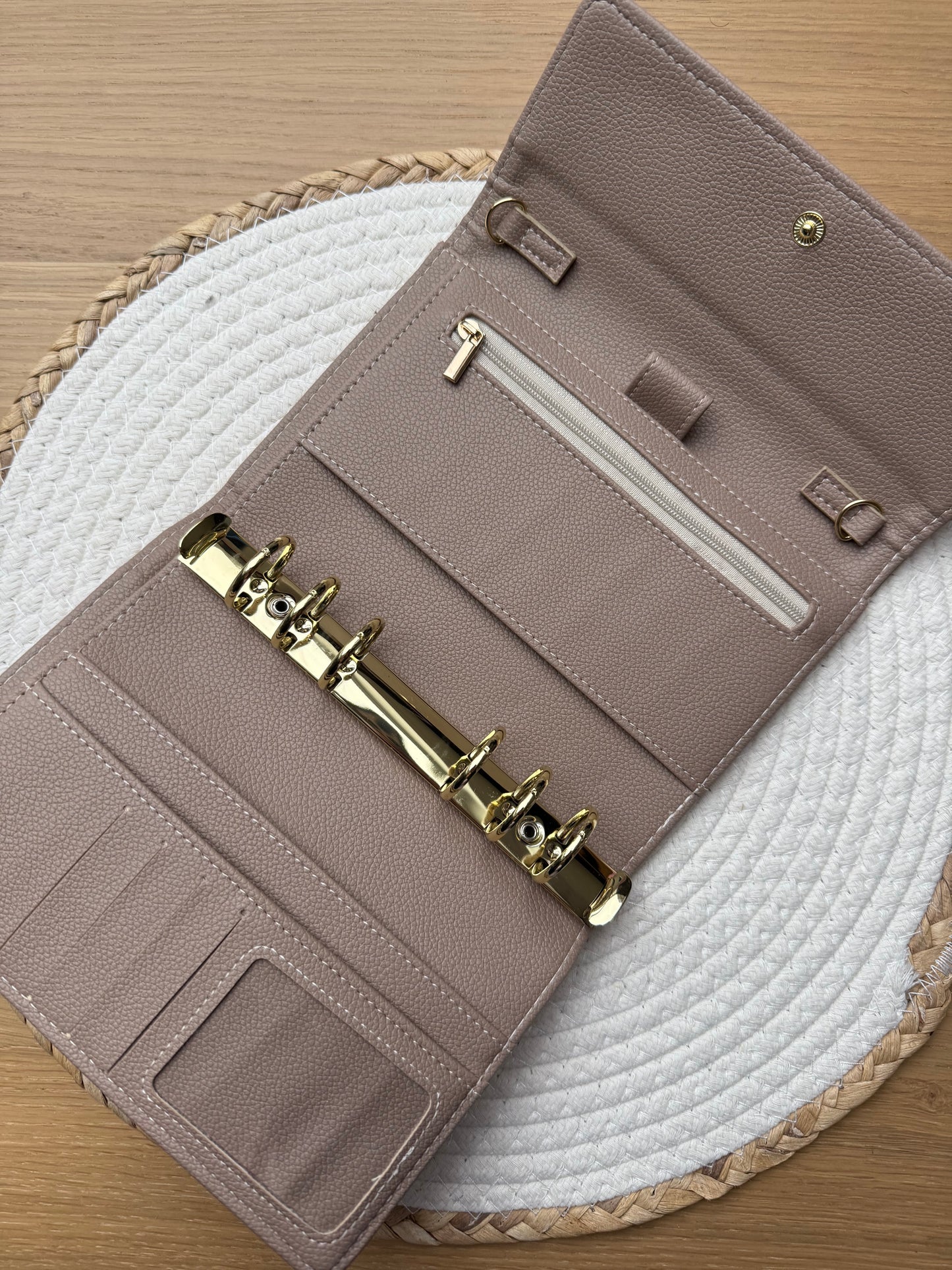 BBB Deluxe Nove map A6 hazelnoot bruin