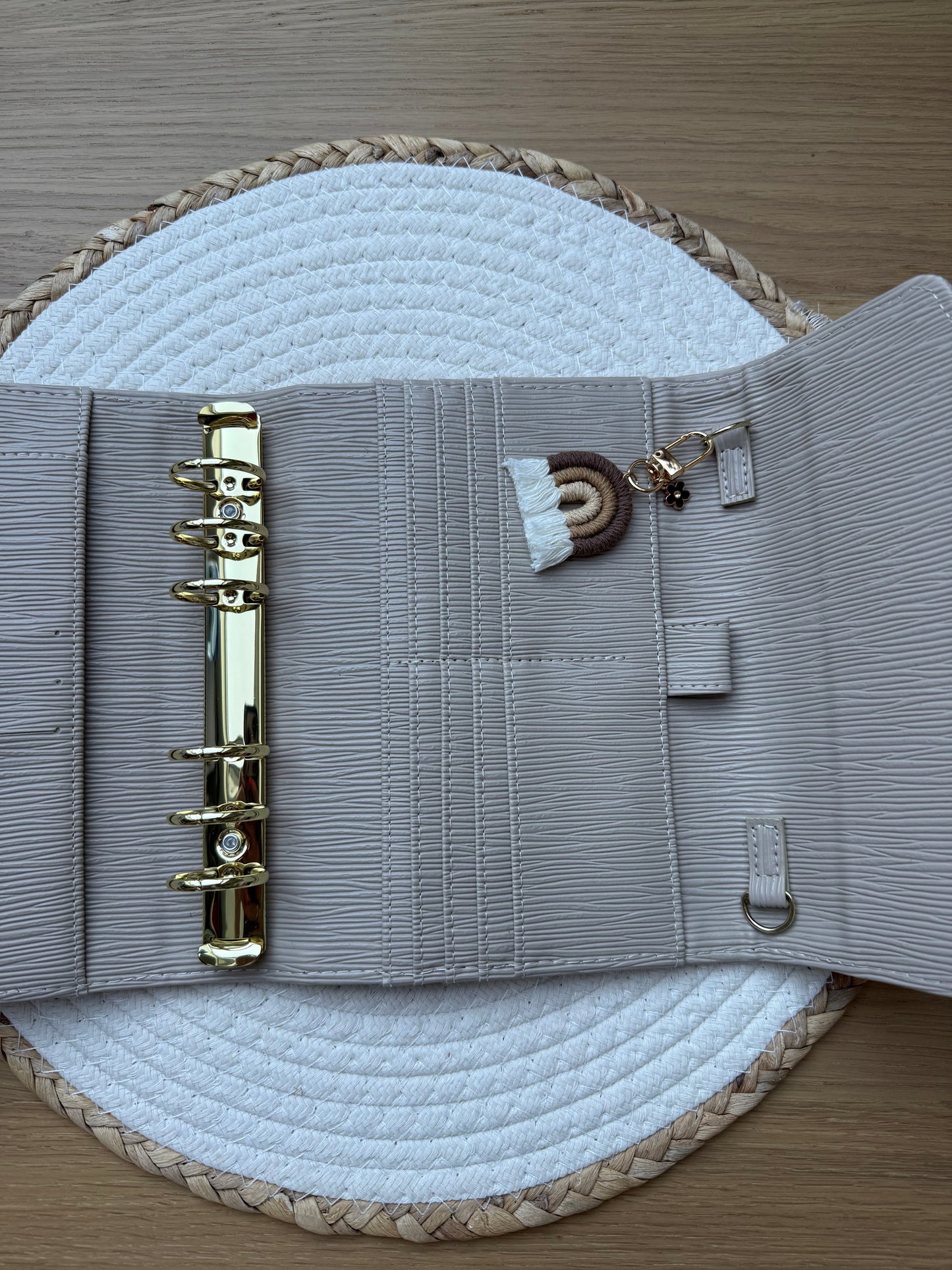 Rainbow hanger bruin